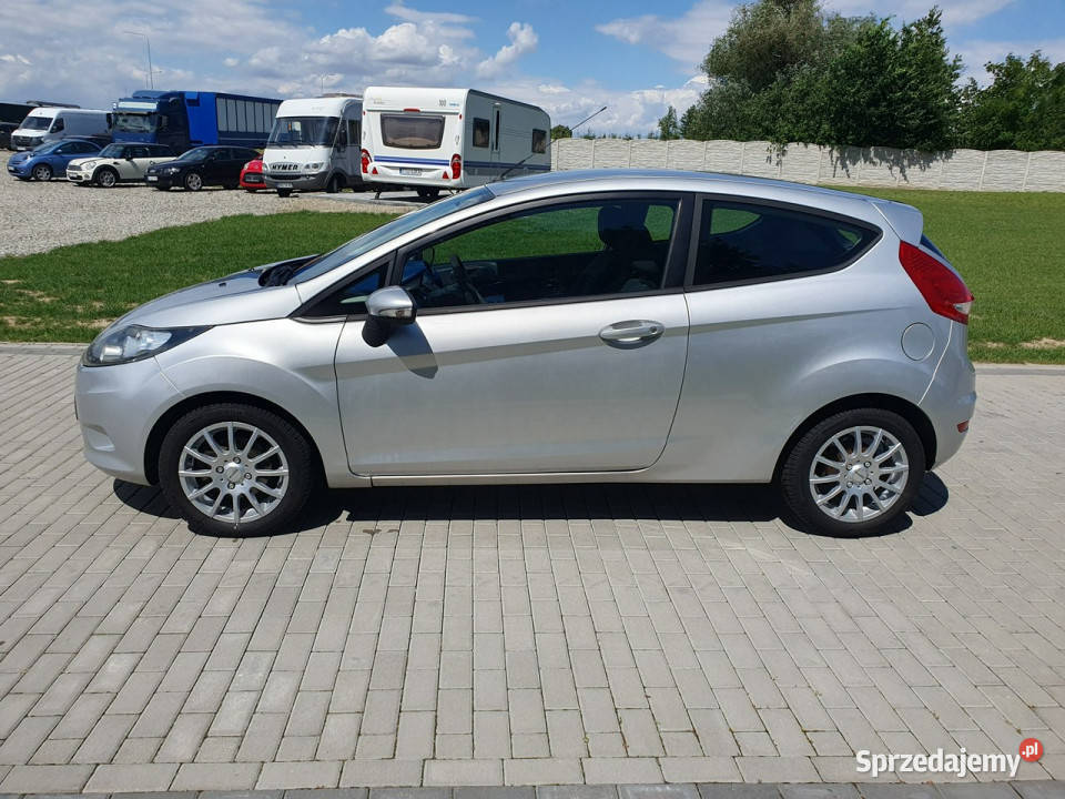 Ford Fiesta Fiesta 12 Benzyna Klima Alu Felgi podgrzewane fotele Strobice