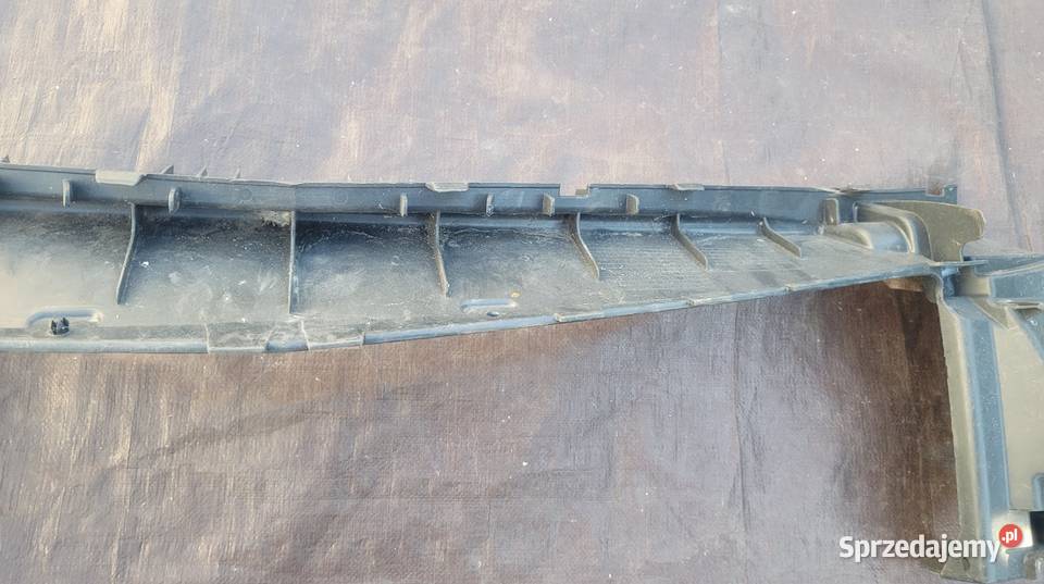 MERCEDES W117 KIEROWNICA POWIETRZA OSLONA WLOT