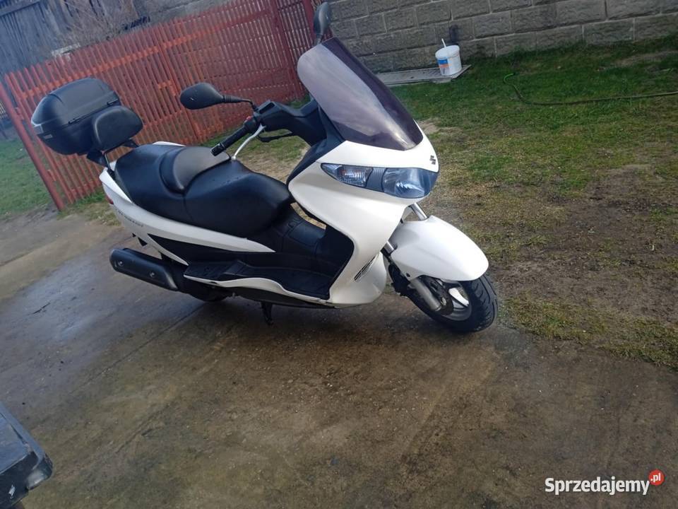 Suzuki Burgman benzyna