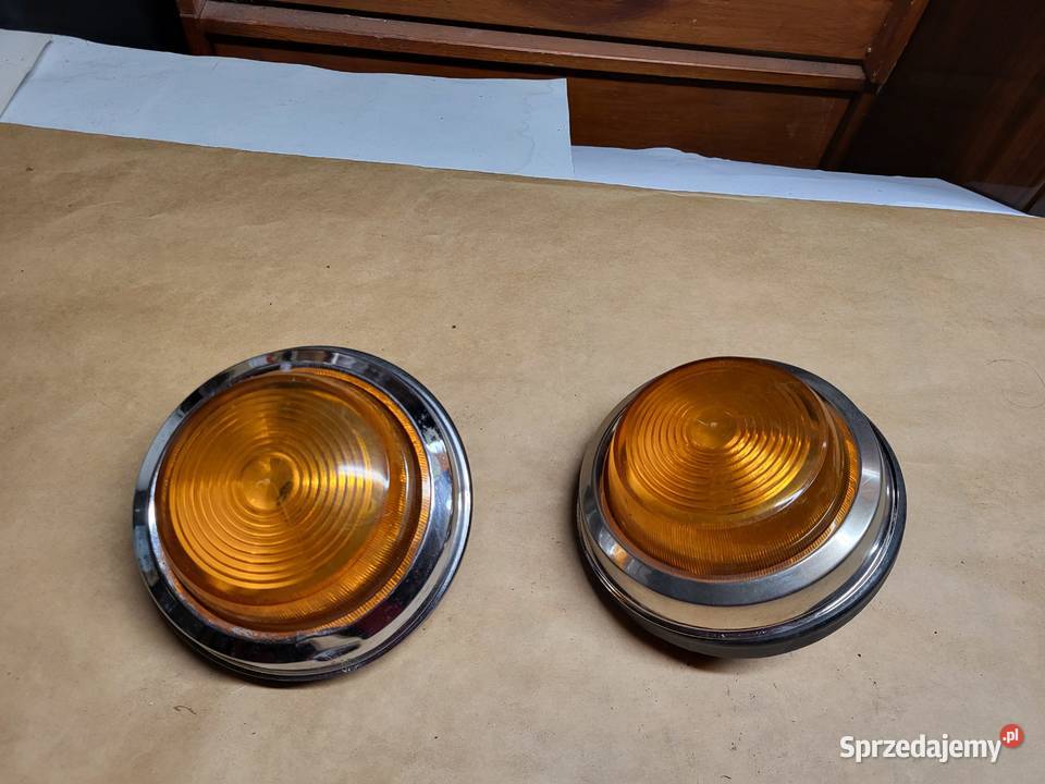 Syrena fabrycznie nowy komplet kierunkowskazów Chodzież