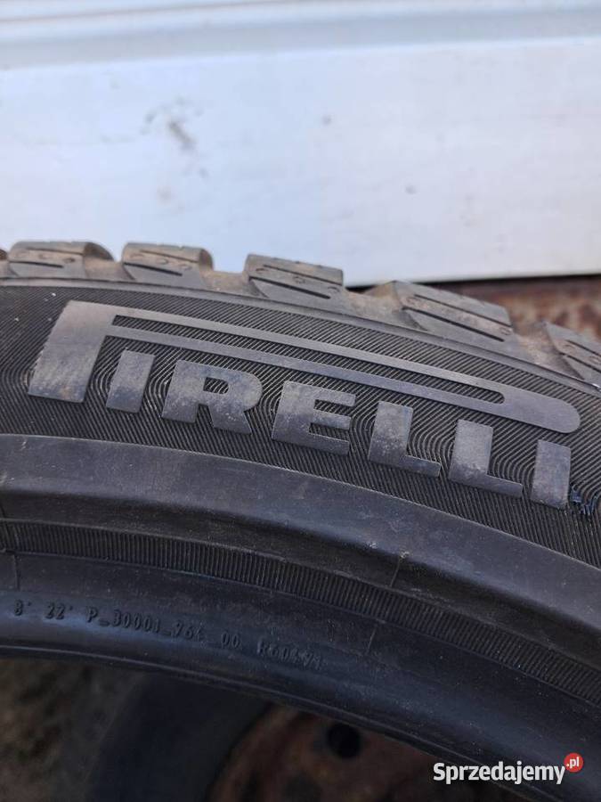 Opony 22545R18 Pirelli SottoZero 3 DOT4420 Samochodowe Toruń sprzedam