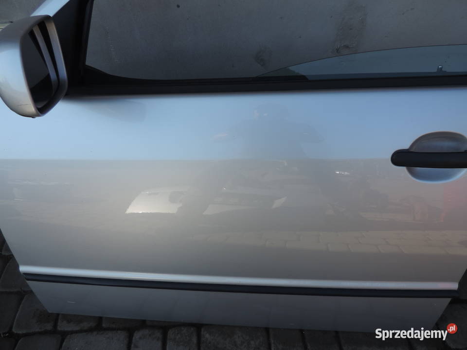 SKODA FABIA 1 FL SEDAN 5D DRZWI LEWE PRZEDNIE małopolskie Nowy Sącz