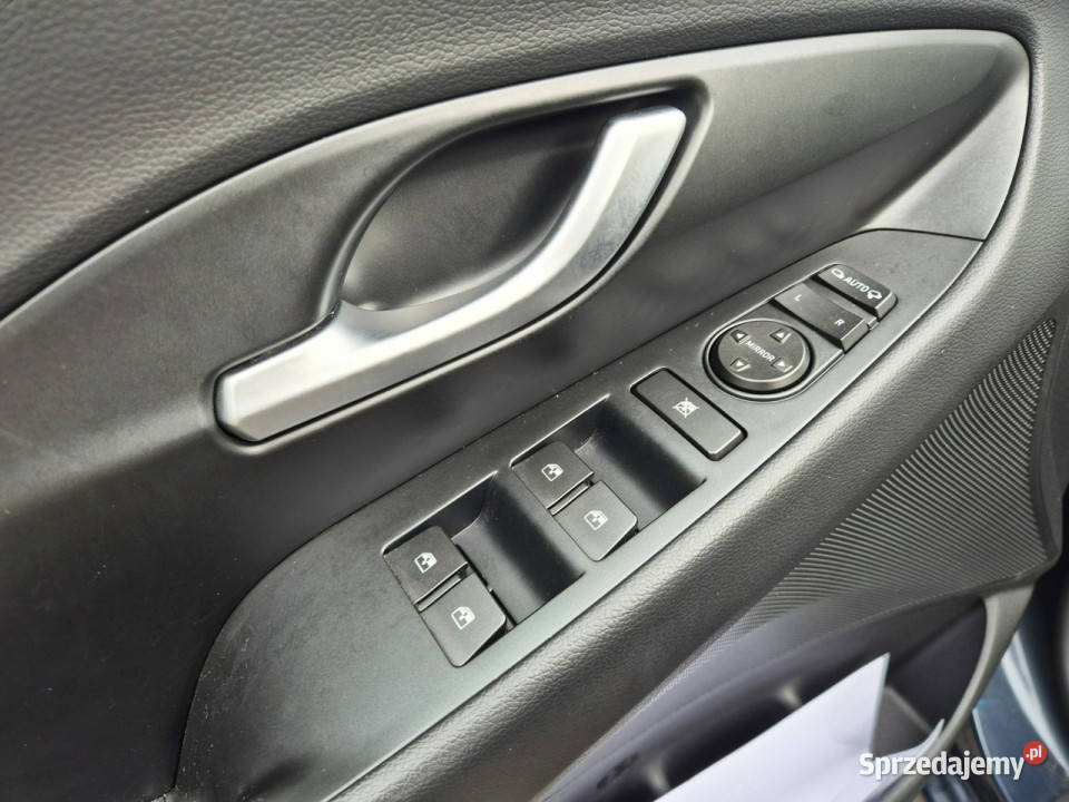 Hyundai i30 10 TGDI 6MT 120 Wersja Smart Pakiet łódzkie Łódź