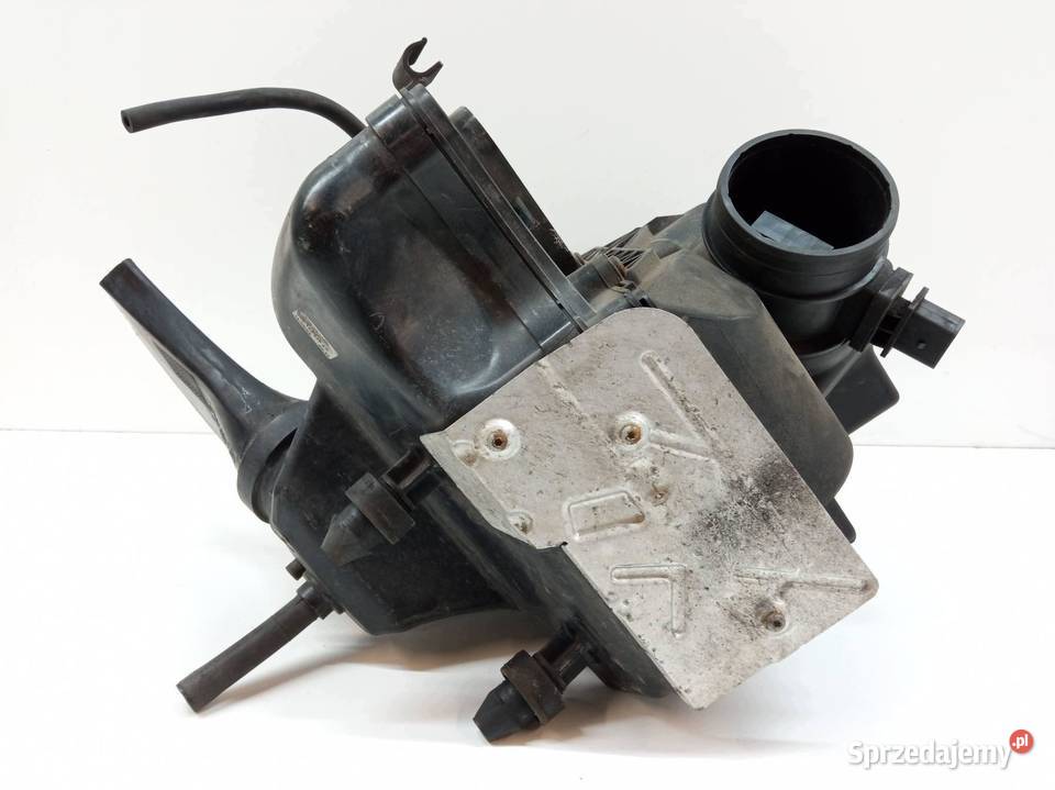 OBUDOWA FILTRA POWIETRZA 8K0133837T Audi A4 IV Filtry