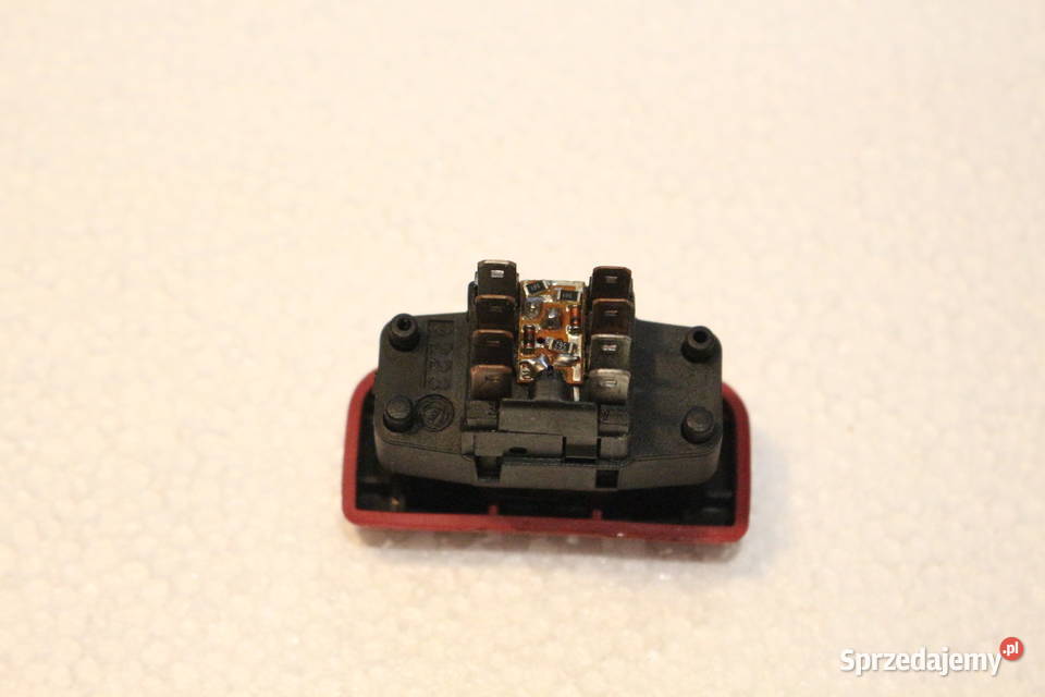 AFFA ROMEO 156 PRZEŁĄCZNIK AVARYJNYCH A223 8PIN Wyposażenie wnętrza Prochowice