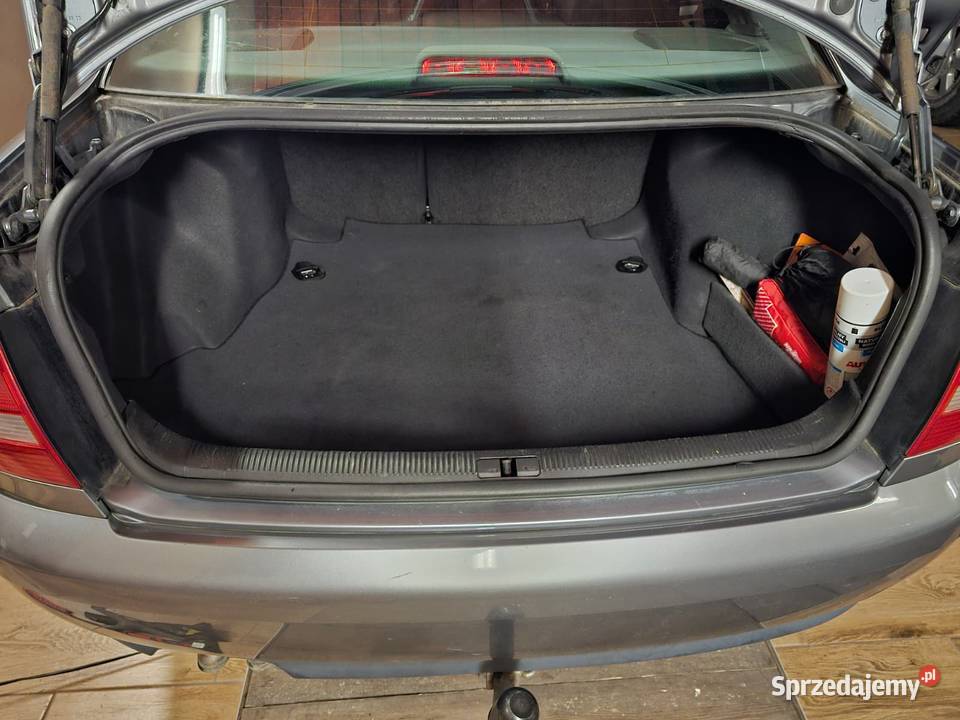 Audi A4 B5 19 TDI 90 garażowany 5L100 opłaty na sprzedam