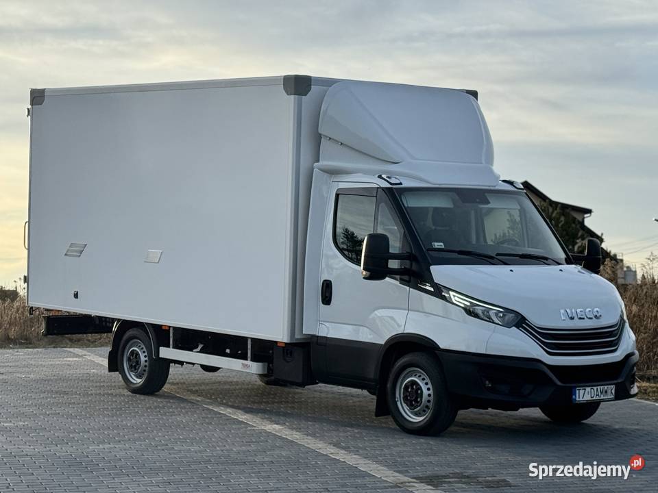 Iveco Daily 2022r35S18 30 HIMATIC Kontener 9 kamera cofania świętokrzyskie Daleszyce