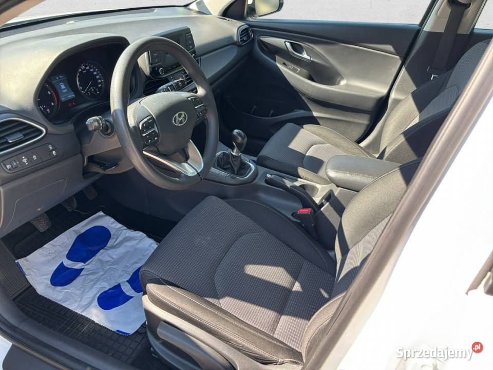 Hyundai i30 16 D Classic Z Polskiego Salonu światła przeciwmgielne Warszawa