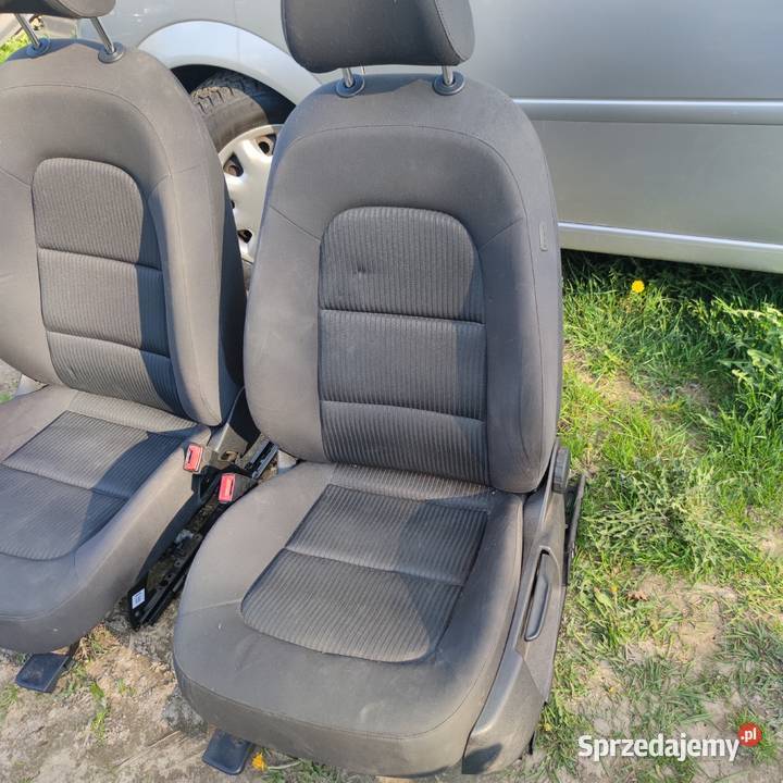 Audi A4B8 fotele przednie osobowe Ostrowiec Świętokrzyski