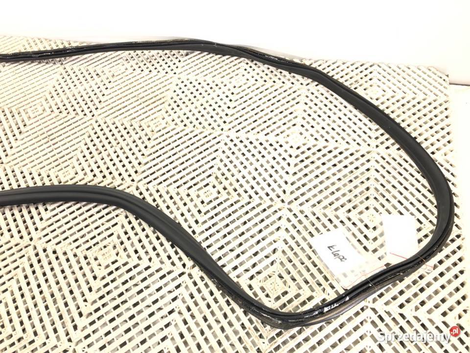 USZCZELKA KLAPY BAGAŻNIKA VW CADDY V Minivan