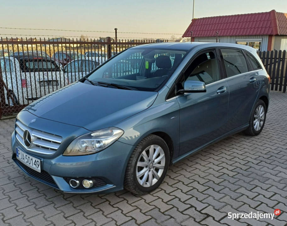 Mercedes B 180 Navi Kamera Cofania W246 2011 serwisowany w ASO wielkopolskie Suchorzew