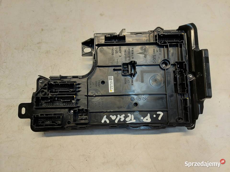 TESLA MODEL Y 2023r Moduł komfortu lewy