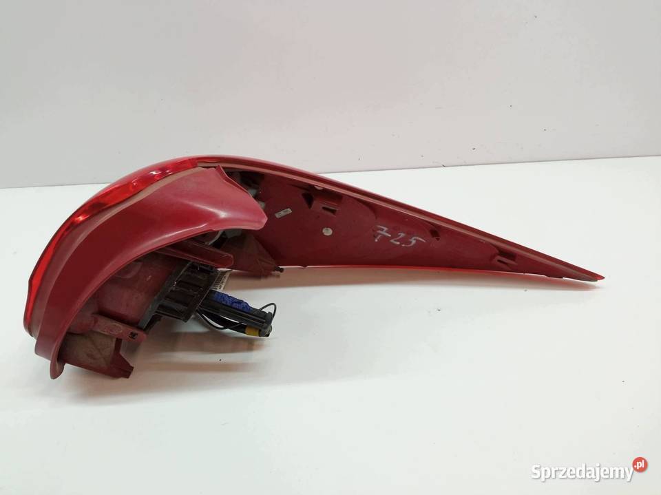 LAMPA TYŁ LEWA EU KOMBI 9680158080 Peugeot 207 I
