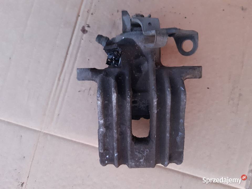 Golf IV Zacusk hamulcowy tyl tylny prawy lewy osobowe Zaciski i jarzma Mińsk Mazowiecki