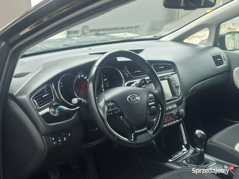 Kia Ceed 14 Benzyna Serwisowany Gwarancja Bogate benzyna Kia świętokrzyskie Piekoszów