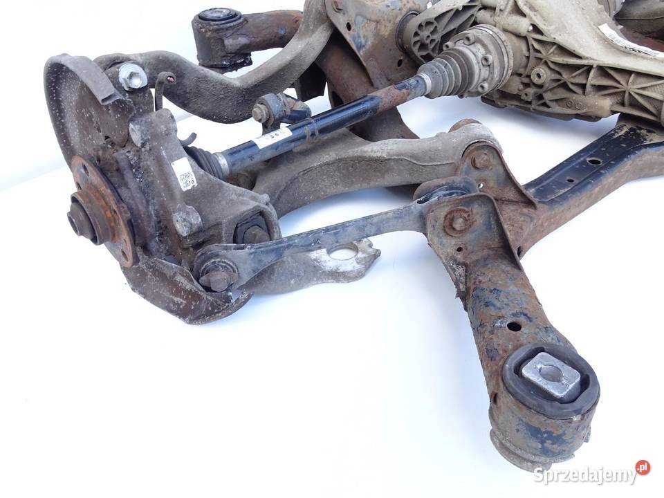 KPL BELKA ZAWIESZENIE TYŁ SANKI 8R0505235M 20 27 Zestawy zawieszenia