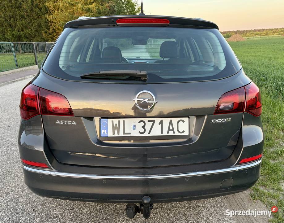 Opel Astra J Kombi Bezwypadkowa DUŻY SERWIS 4/5