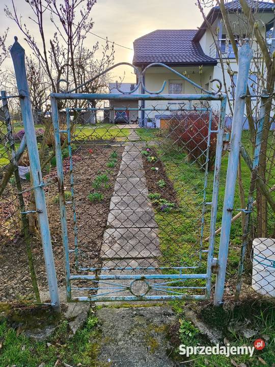 Brama furtka Libusza