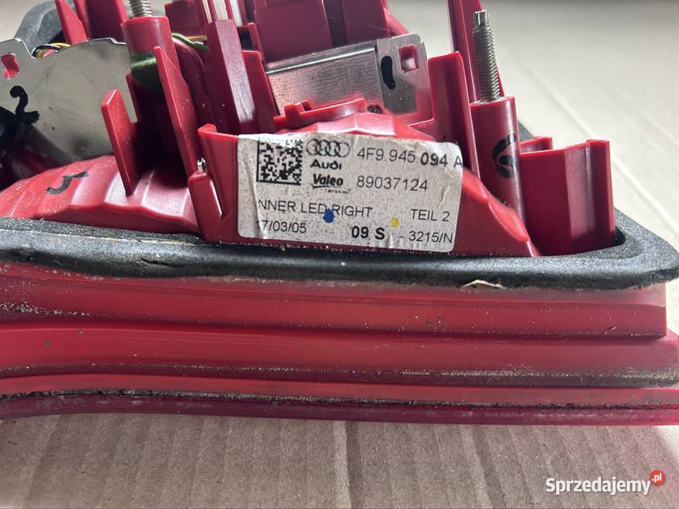 Lampa Audi a6 c6 kombi prawa 4F9945094A Grudziądz