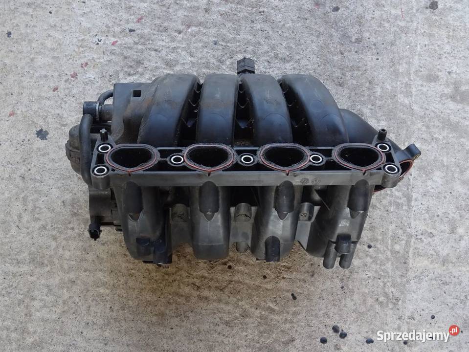 Zafira C kolektor ssący silnika 18 16V 140 Parcice