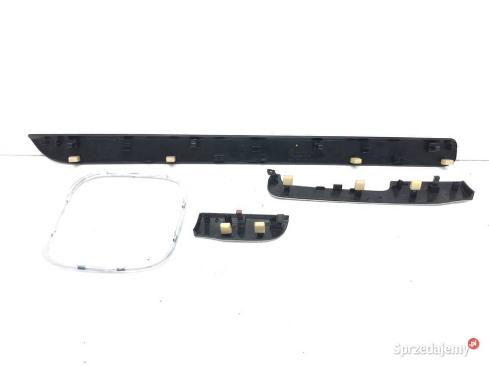 LISTWY DEKOR VW GOLF VI 5K1858415B Hatchback osobowe