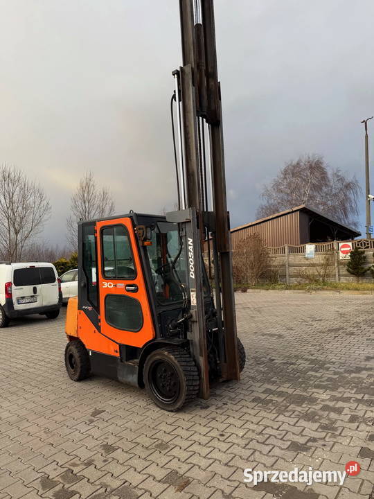 wózek widłowy DOOSAN D30S5 diesel 3000 Triplex Wózki widłowe Motoryzacja Działoszyn
