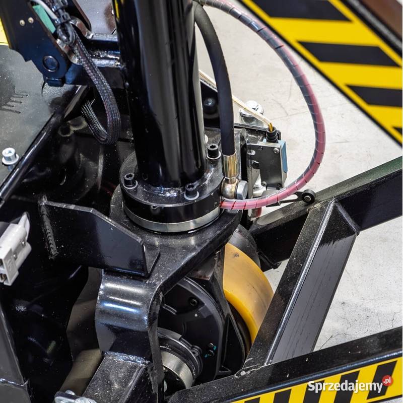 Wózek paletowy FE1056 z napędem i podnoszeniem sprzedam