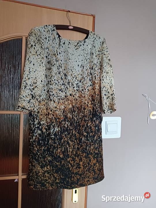 Sukienka damska z kieszeniami