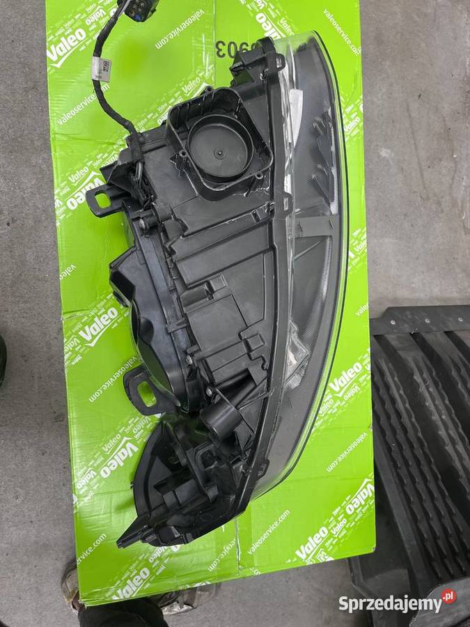 Reflektor lewy prawy Volvo XC60 halogen 2013 USA Lublin sprzedam