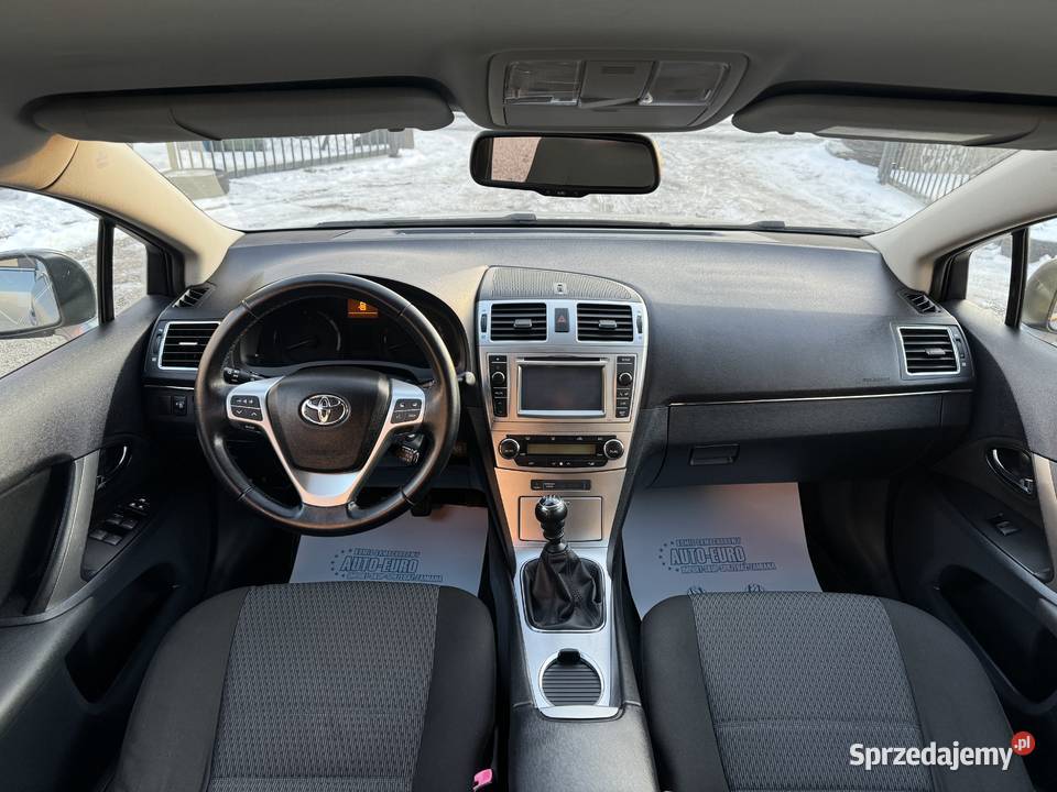 Toyota Avensis 16 132 BEZWYPADKOWY KŚ SERW Kraków