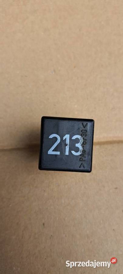 Przekaźnik 213 443951253J Audi VW Seat Skoda Luzino