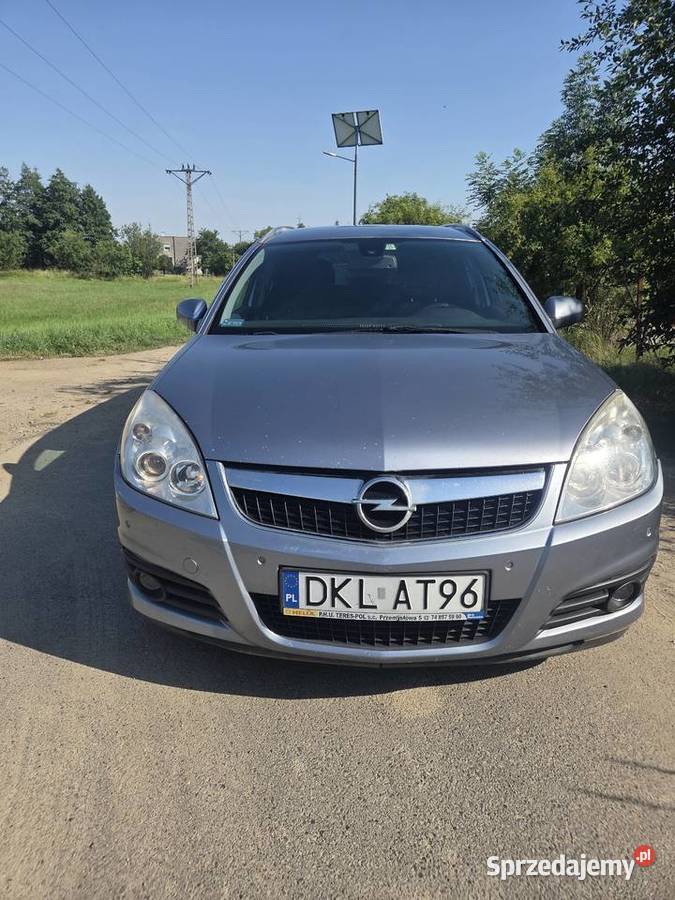 Opel vectra Potworów
