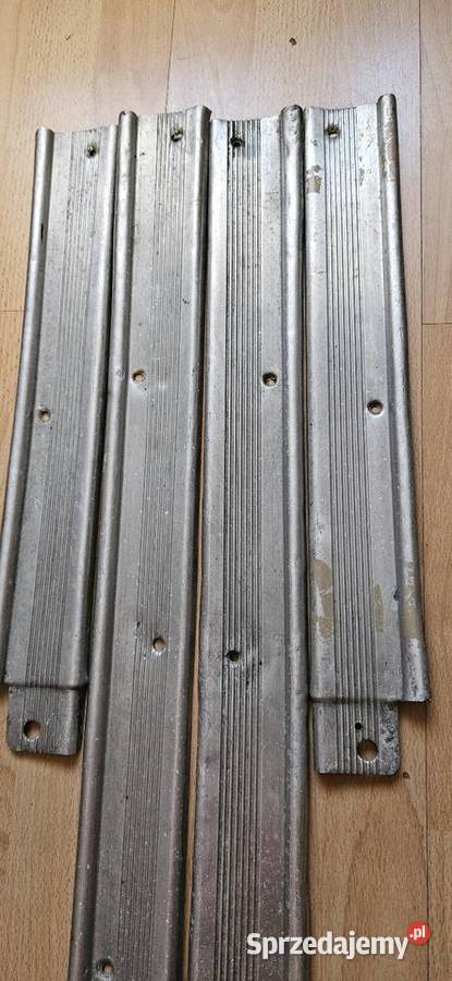 KompletOryginalne aluminiowe listwy progowe Fiat