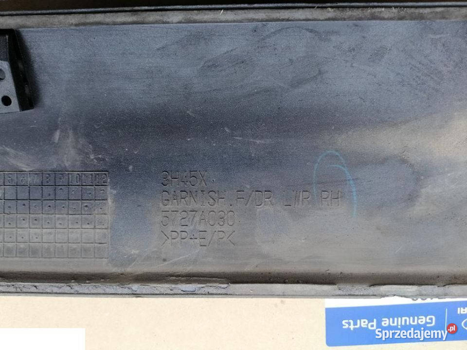 MITSUBISHI OUTLANDER LISTWA DRZWI DOLNA Kozubszczyzna