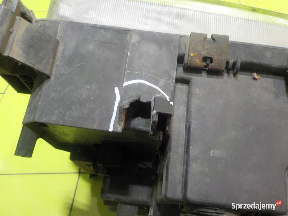 RANGE ROVER L322 44 V8 04r XENON lampa lewa