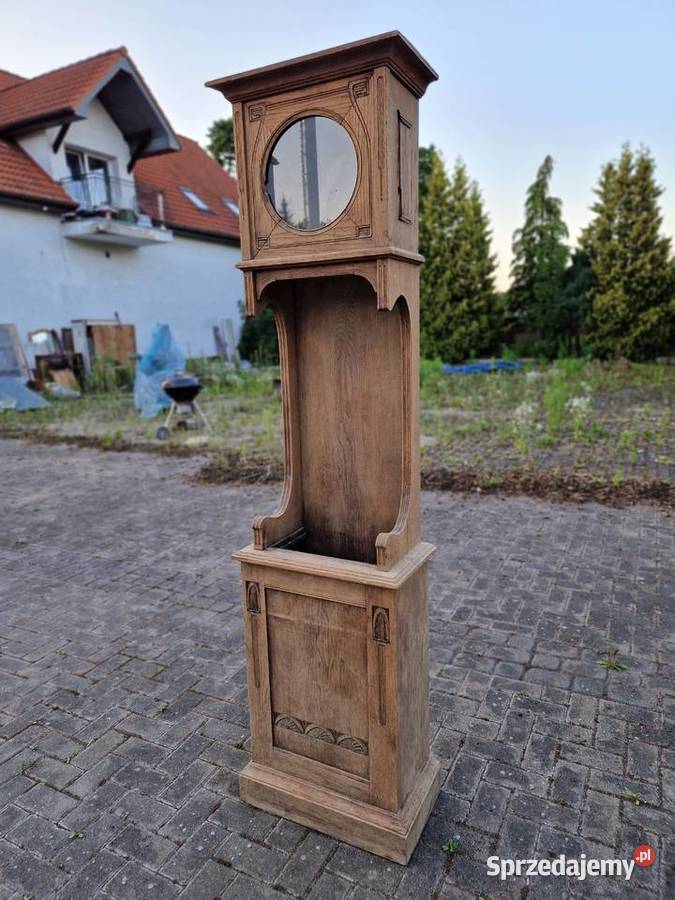 Stara skrzynia zegara Szczecinek