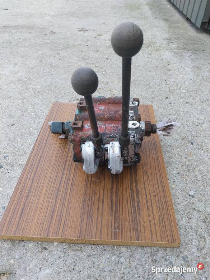 Rozdzielacz hydrauliczny Cyklop 2 sekcje Nowe Skalmierzyce