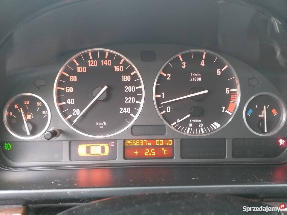 BMW e39 20 benzyna 150 manual ZAMIENIE Rok produkcji 1998 Szczecin