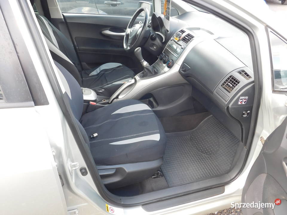 Toyota auris 14cm3 Łódź