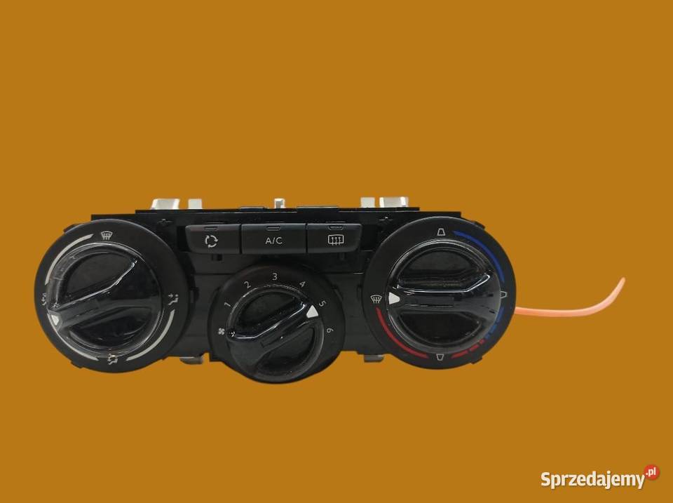 PANEL NAWIEWU 96722483ZD Peugeot 208 I 2012 osobowe świętokrzyskie