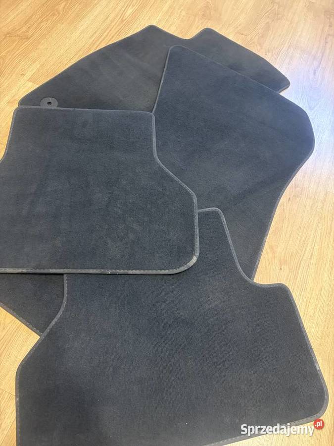 Sprzedam oryginalne dywaniki welurowe Audi A5 f5 Płock