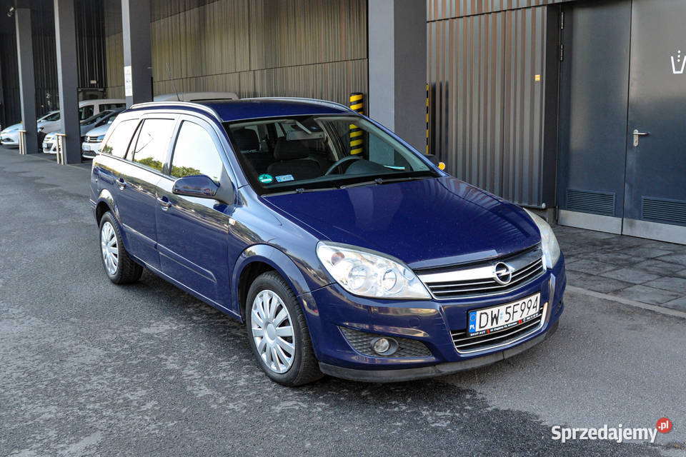 Opel Astra 19CDTI Lift Bezwypadkowa Astra