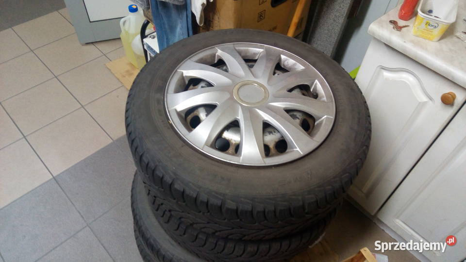 Sprzedam komplet kół do audi a4 b5 opony zimowe Zaścianki sprzedam