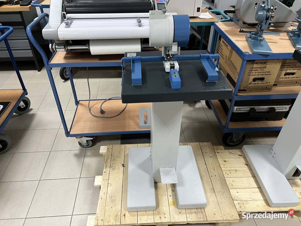 Nitownica Hang 10220 postument Radom