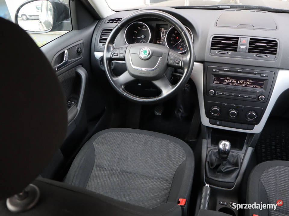 Skoda Yeti 12 TSI czarny śląskie Katowice
