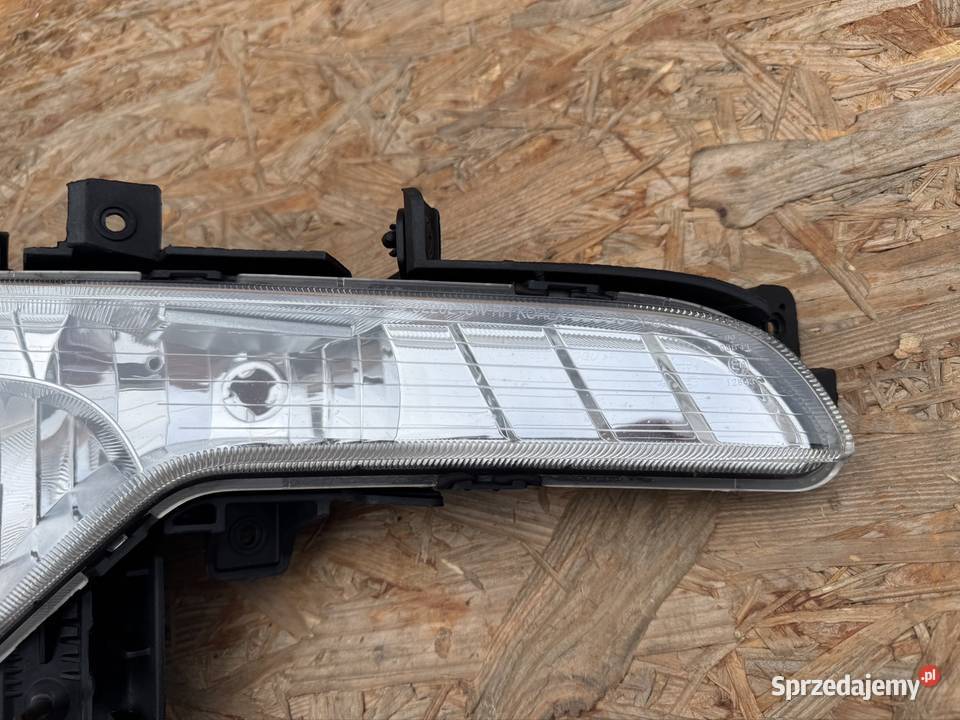 Halogen przód prawy rh kia sportage 3 III 1015 Sieraków