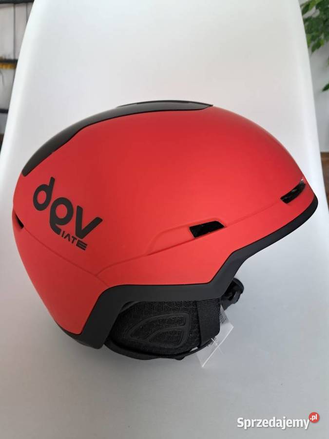 nowy kask narciarskisnowbordowy ma delikatne Sandomierz