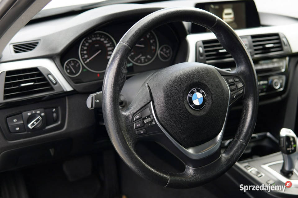 BMW 318 salon Polska super stan Sport Line bluetooth Warszawa sprzedam