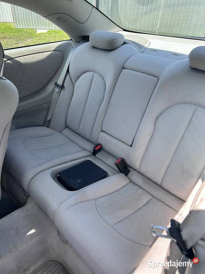 Mercedes CLK W209 270 CDI Automat 2005 427 welurowa tapicerka CLK