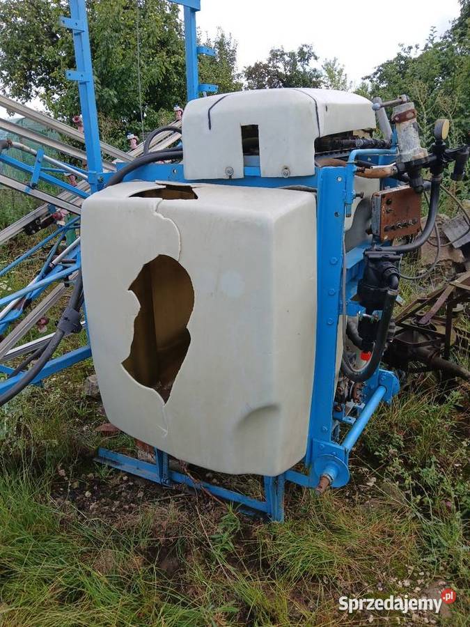 Opryskiwacz 800l Lubochnia